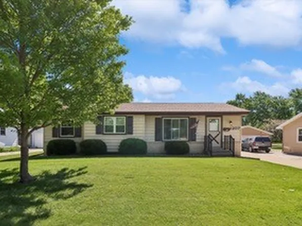 1207 4th Ave SE, Altoona, IA 50009