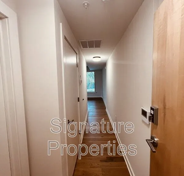 712 High St #7 — Photo 4