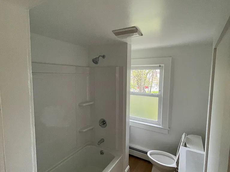 3 Grandview Ave #2 — Photo 7