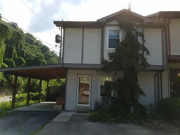 109 Lancelot Ct APT 12, Pikeville, KY 41501