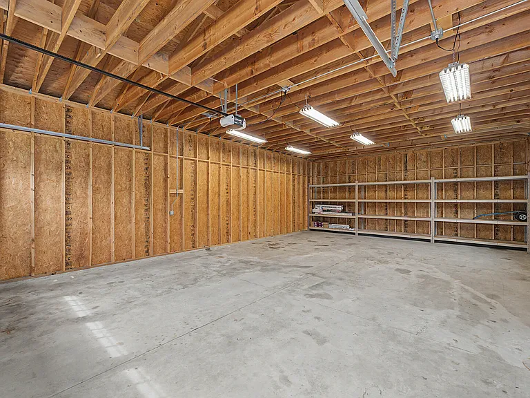 630 S Charlotte St — Photo 17