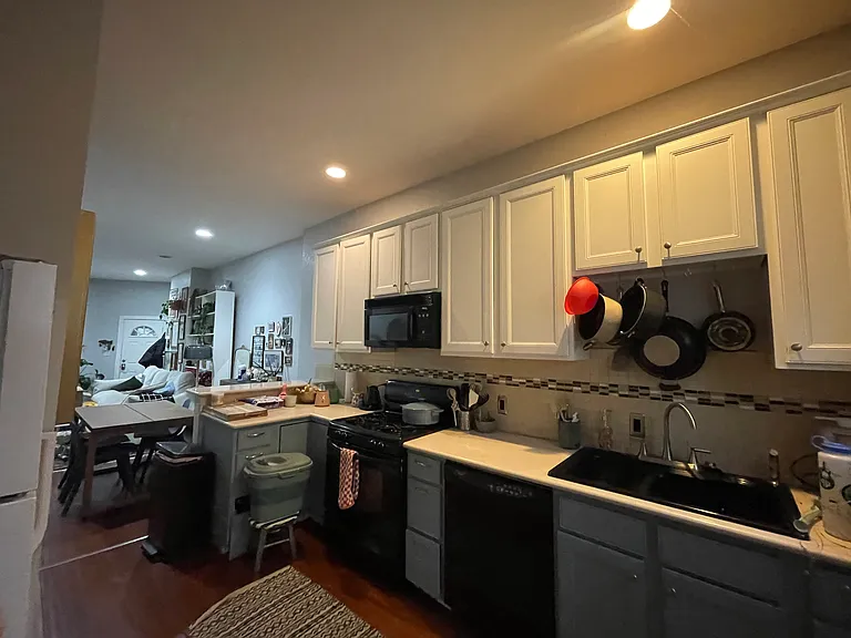 1305 E 31st Ave — Photo 5