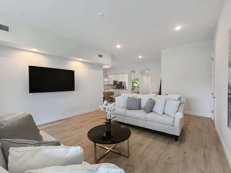 2864 Winding Oak Ln #A — Photo 11