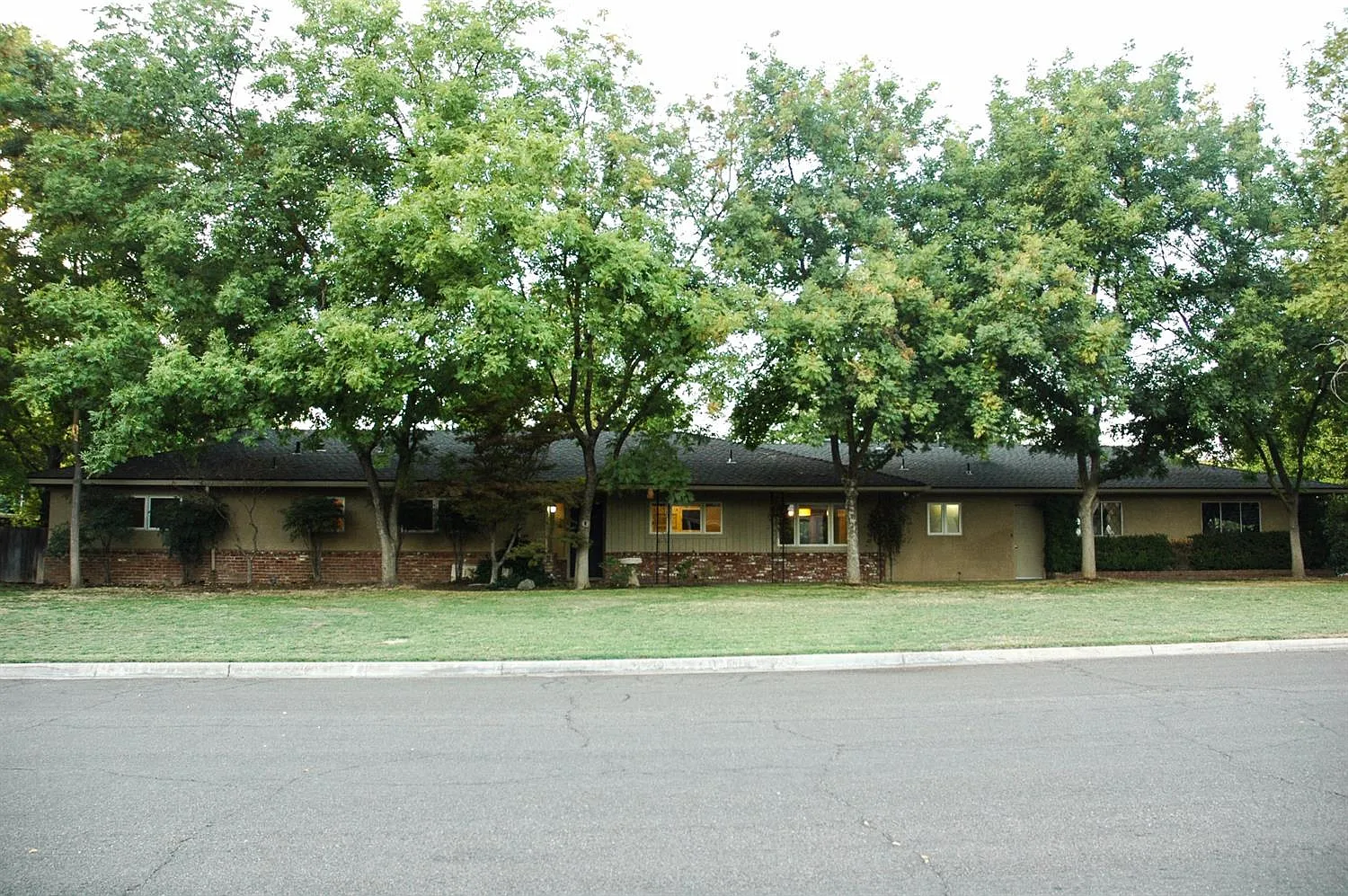 1358 W Celeste Ave photo 1