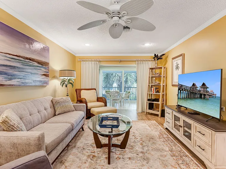 4126 Belair Ln #B10 — Photo 25