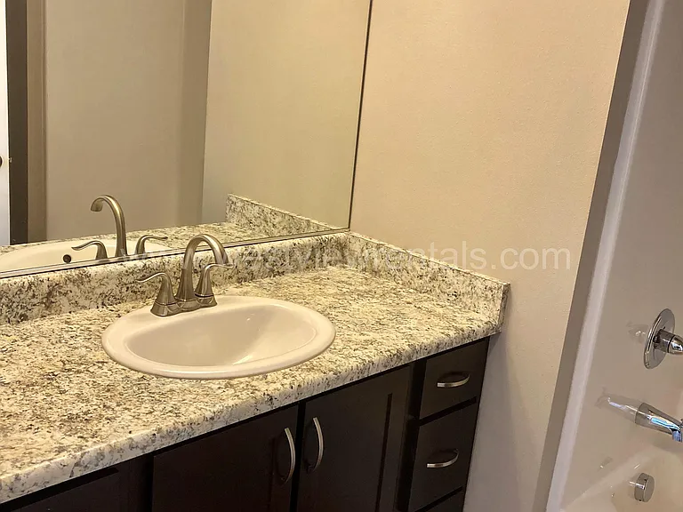 1010 Railroad Ave — Photo 79