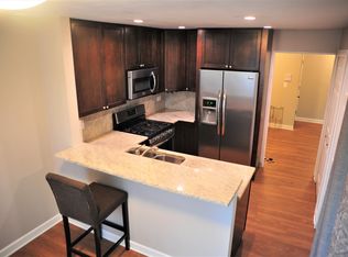 85 Midhurst Ct UNIT 101, Naperville, IL 60565