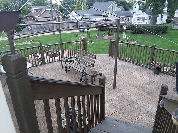 4th image of 503 3rd St