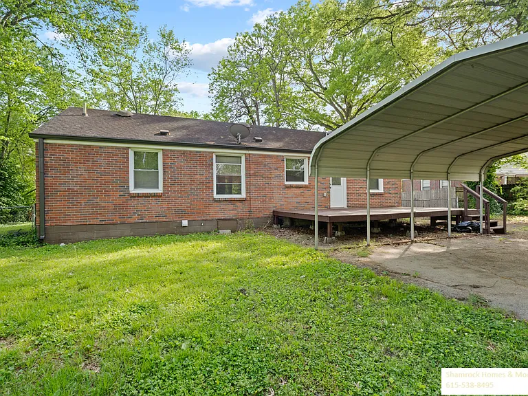 1235 Berwick Trl — Photo 36