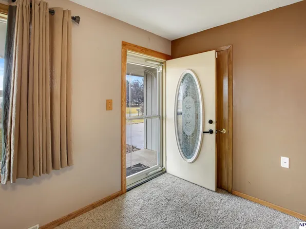 820 Debbie Ln, Lyons, NE 68038