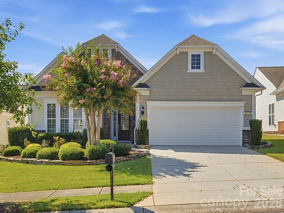 2nd image of 41055 Calla Lily St