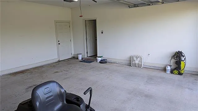 9725 Kinglet Dr — Photo 53