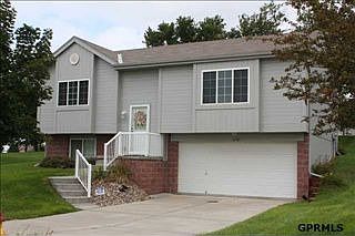 1st image of 1118 Woodview Cir