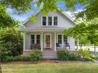 762 Lishakill Rd, Niskayuna, NY 12309