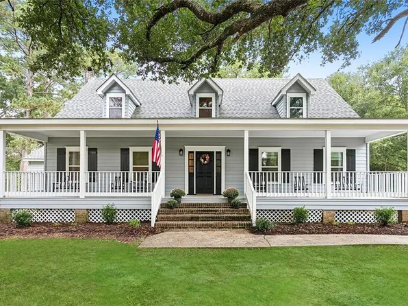 1203 Douglas Dr, Slidell, LA 70461