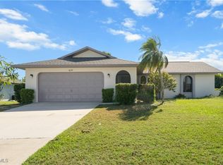 920 SE 18th Ter, Cape Coral, FL 33990