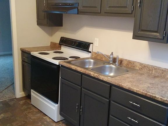 5th image of 109 E Circle Dr
