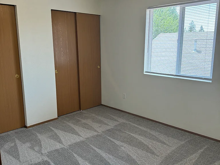 9312 Fairhill Dr NE #B — Photo 12