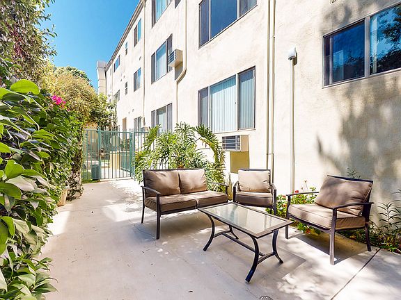 631 Kelton Ave Unit #109-22_07192020