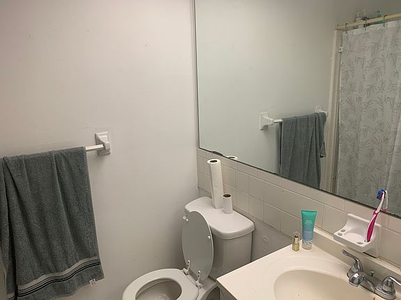 4th image of 6100 12th St S APT 222