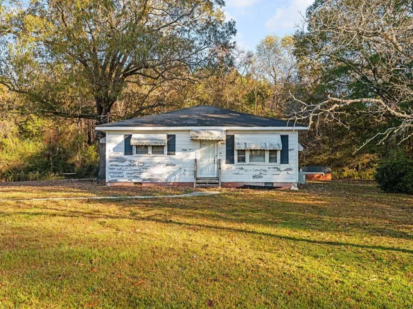 830 Delma Grimes Rd, Coats, NC 27521