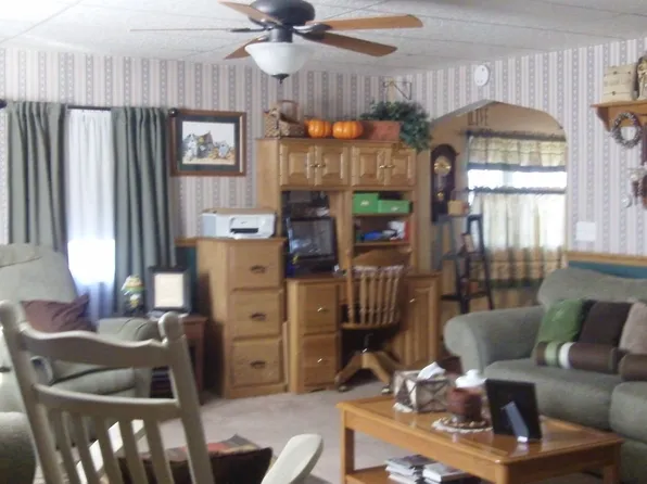 39 N Collier St, Elizabethville, PA 17023