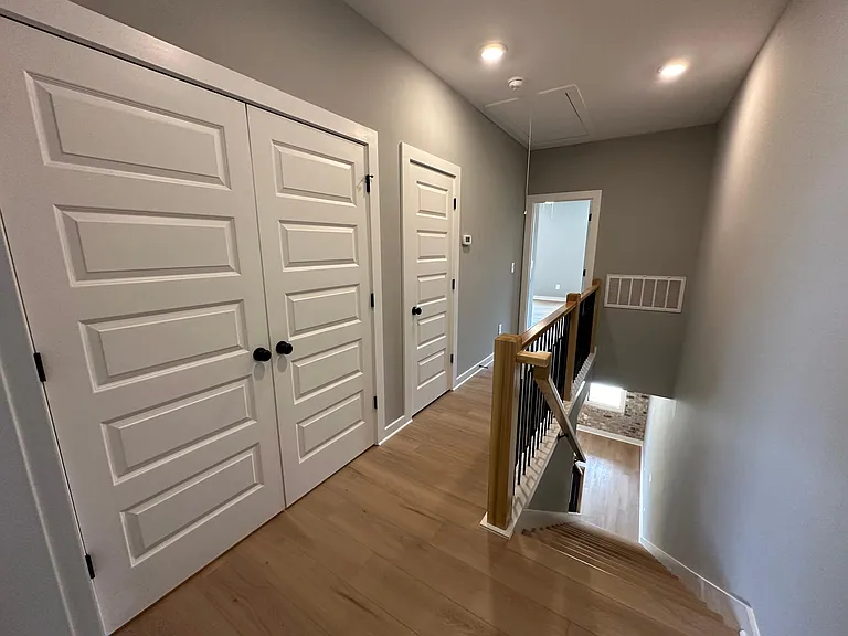 1205 Windsor Sq — Photo 17