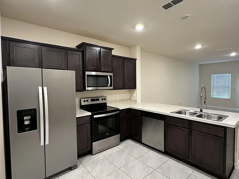 947 Observatory Pkwy — Photo 4