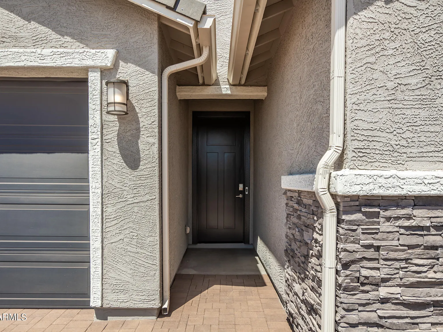 5 bed, 3.0 bath, 1953 sqft, $2,499 — Photo 4