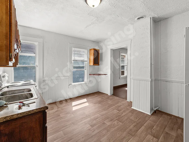 8302 Sowinski Ave #UP — Photo 3