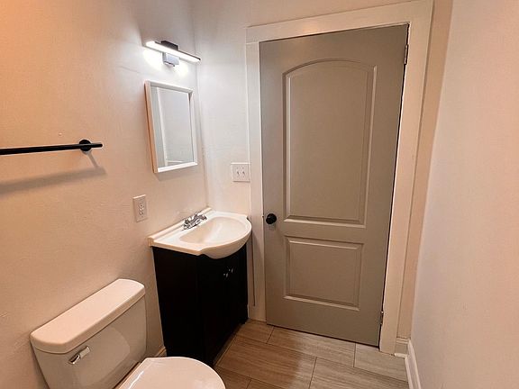 5th image of 104 Dukeland Dr