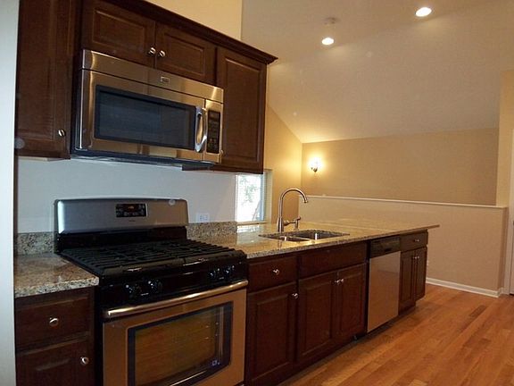 4th image of 5059 N Neenah Ave