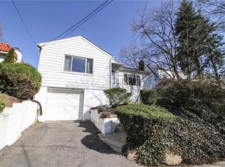 542 1st Ave, Pelham, NY 10803