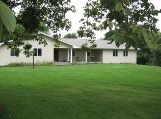 8743 Sycamore Rd, Danville, IA 52623
