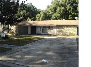 17620 Meadowbridge Dr, Lutz, FL 33549