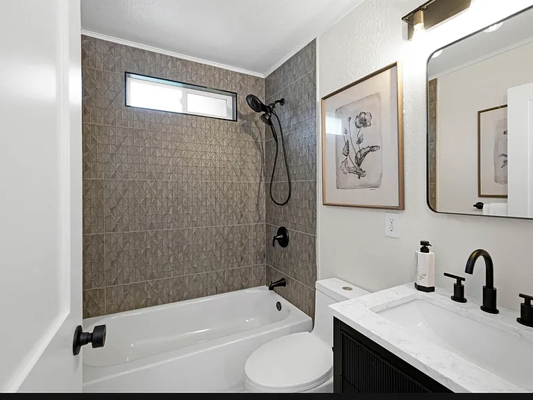 7 Newhall St — Photo 19