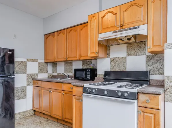 2982 John F Kennedy Boulevard image 9 of 12