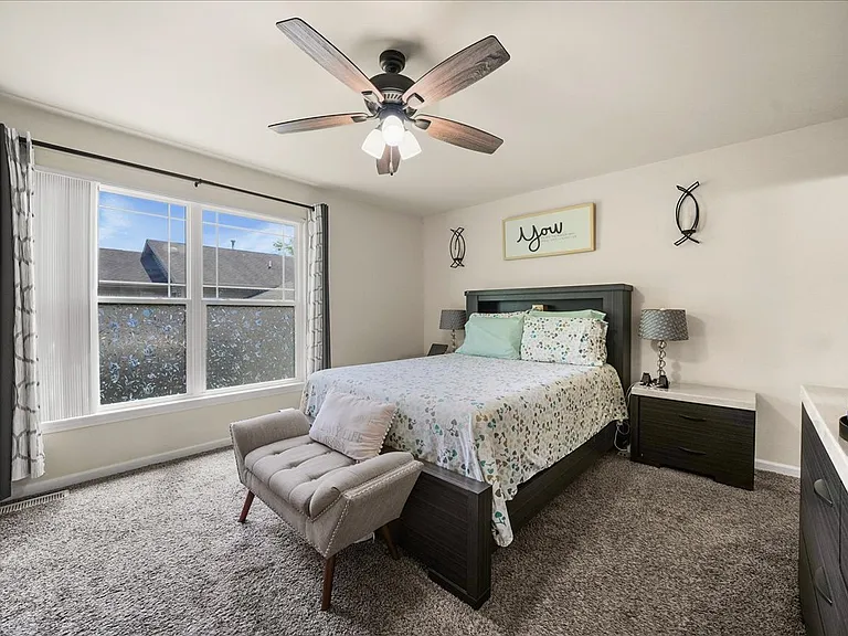 685 Friars Grn — Photo 12