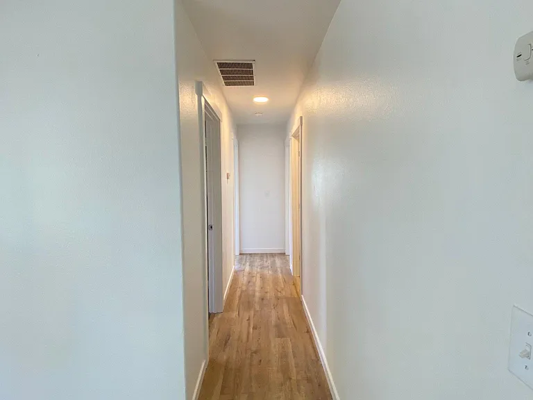 1501 S Grant Ave — Photo 12