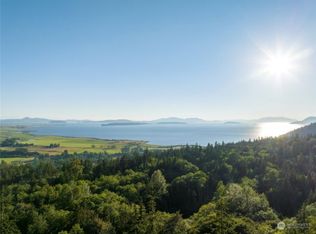 15802 Mountain Dr, Bow, WA 98232