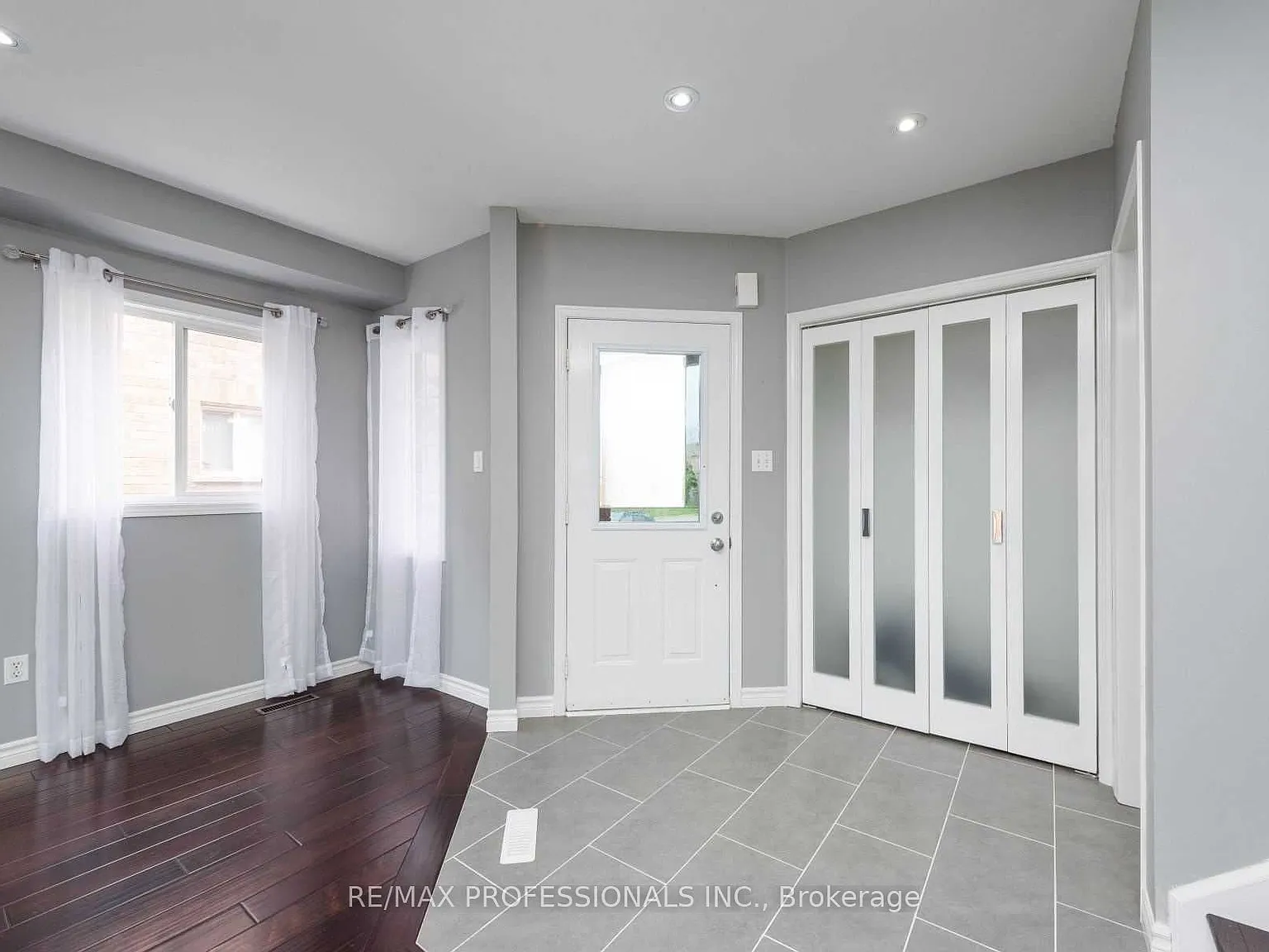 3 bed, $3,995 — Photo 4