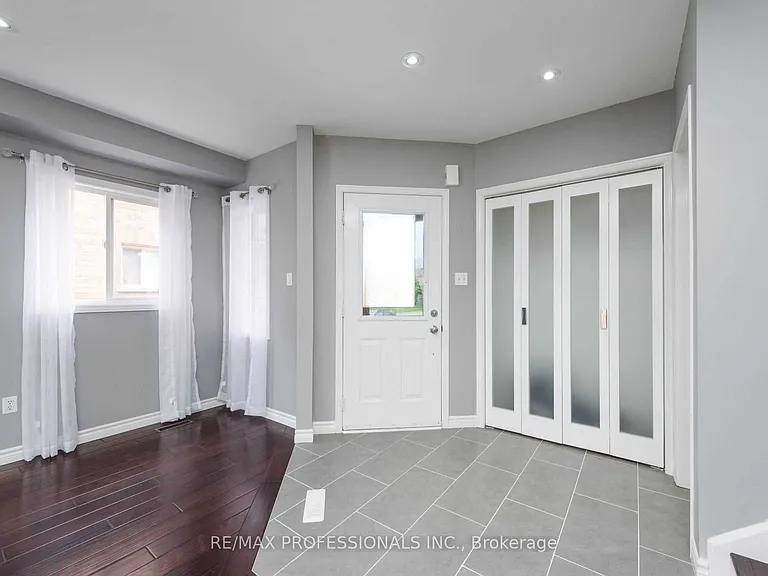 1362 Brookstar Dr — Photo 4