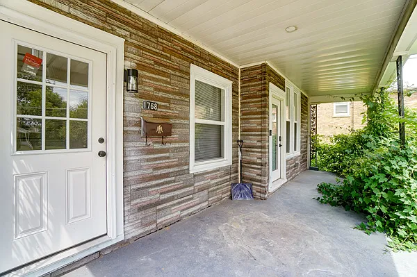 1768 Williams Ave — Photo 5