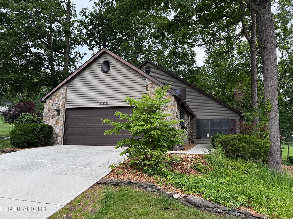 1st image of 170 Baltusrol Rd