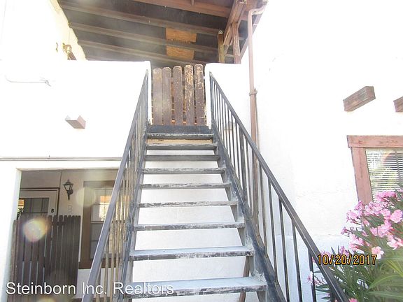 3rd image of 3140 Hillrise Dr APT D