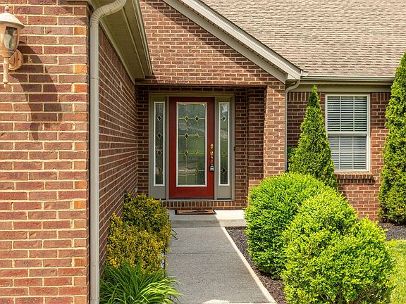4th image of 389 Palomino Dr