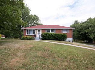 911 Apple Valley Rd, Madison, TN 37115