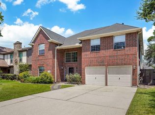 8615 Discus Dr, Humble, TX 77346