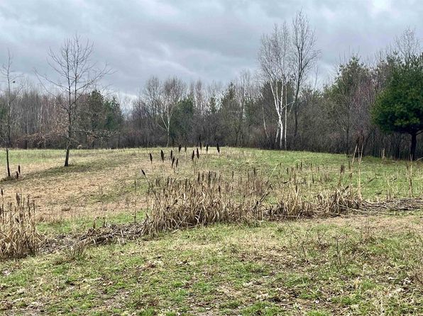 E412 GRENLIE ROAD, Waupaca, WI 54981