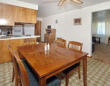 3rd image of 275 Hillcrest Dr